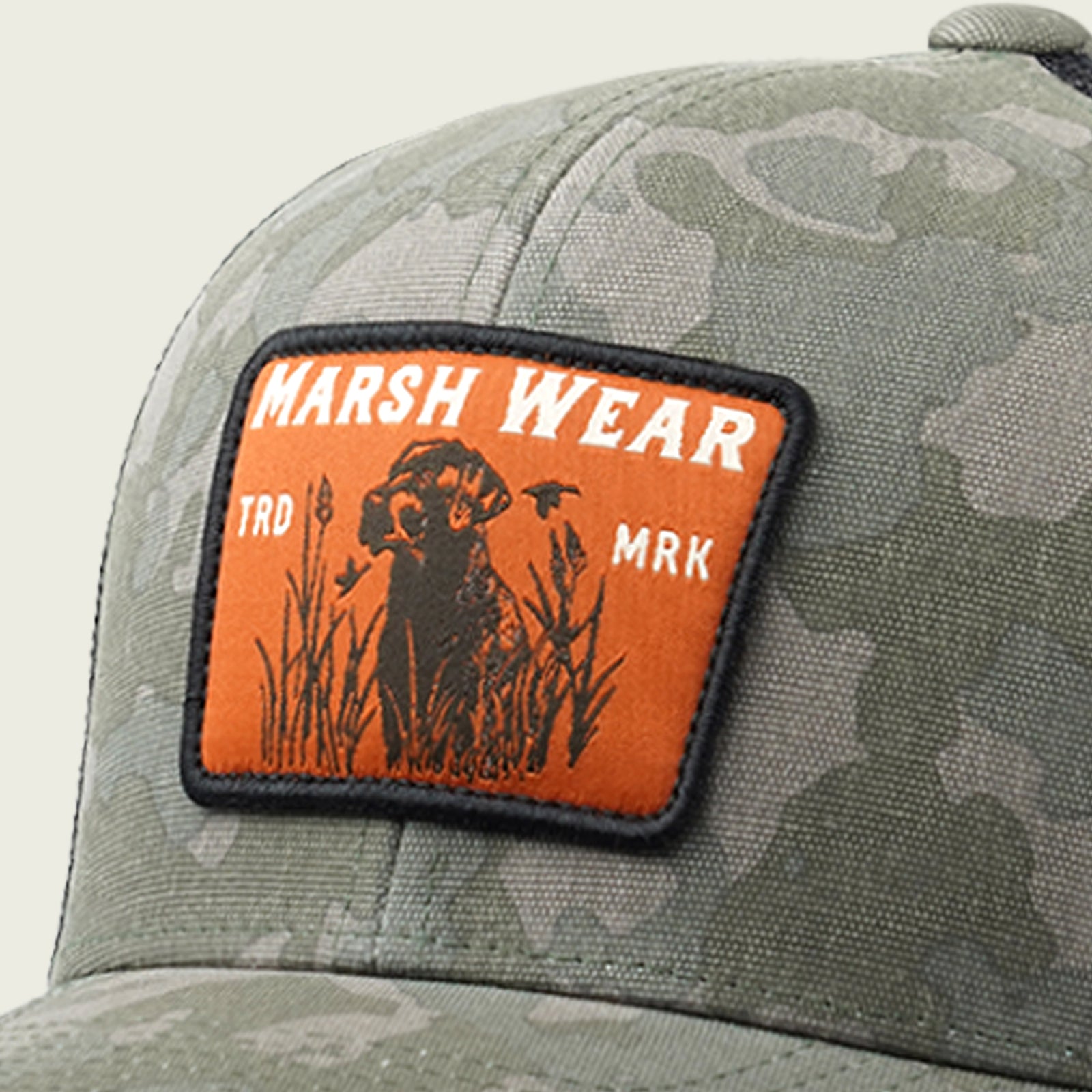0] MILITARY CAMO TRUCKER 有難く MESH USA FLAG