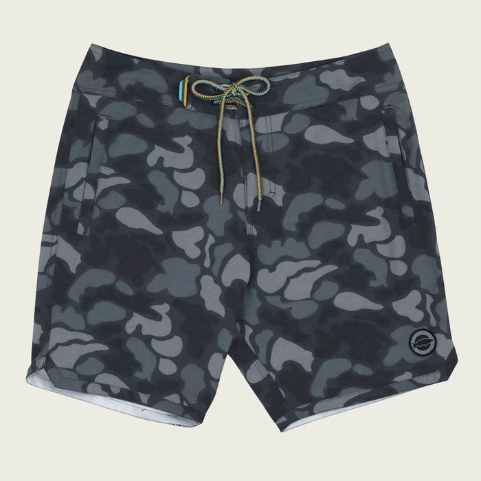#color_black-camo